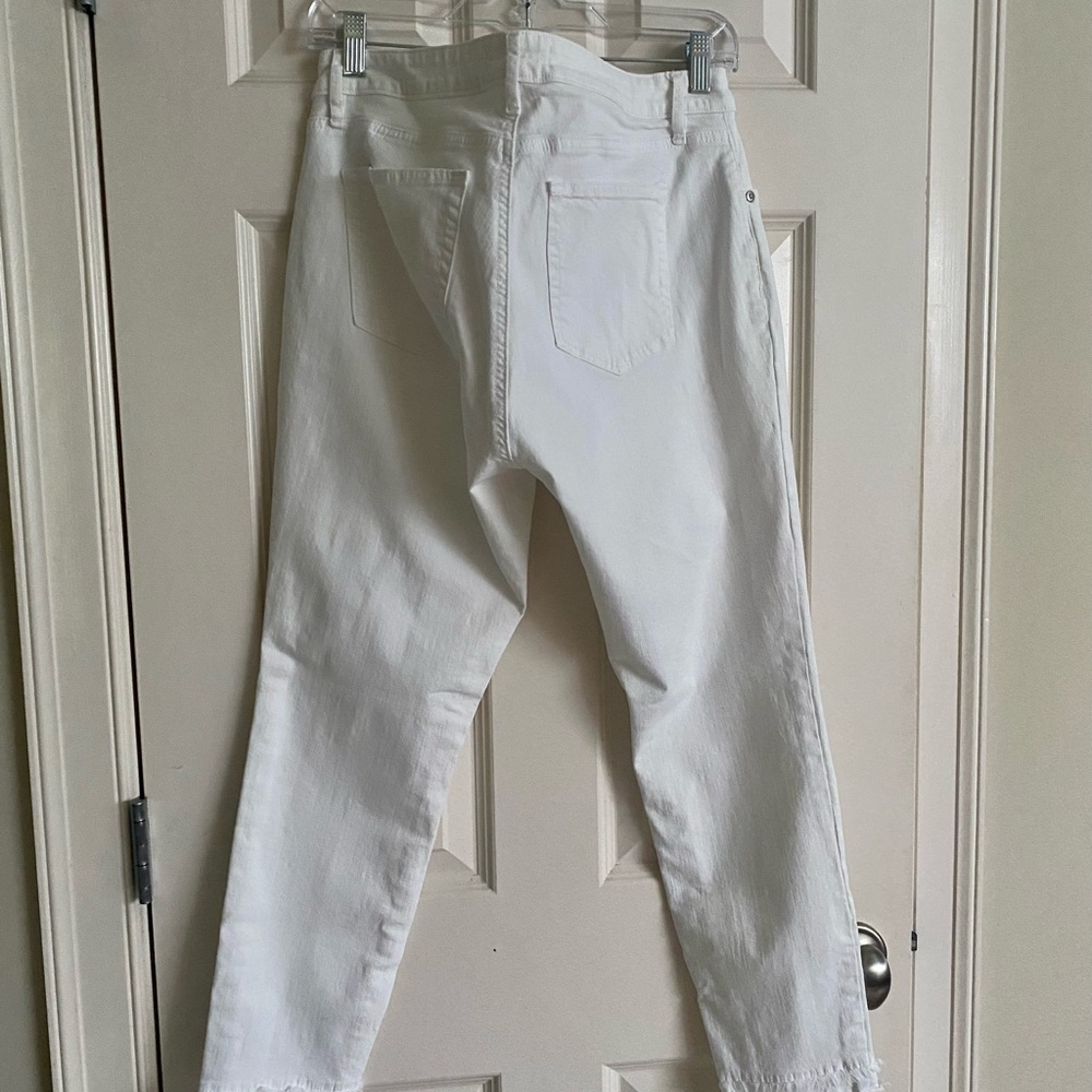 LOFT white denim with double fray detail at the hem. Size 10 - Picture 2 of 6
